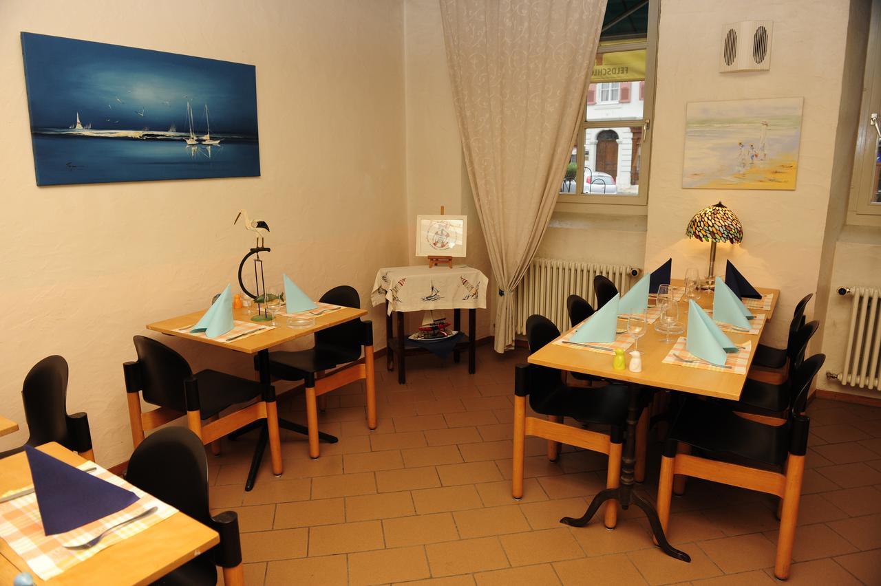 Hotel Restaurant Au Chasseur Orbe 외부 사진