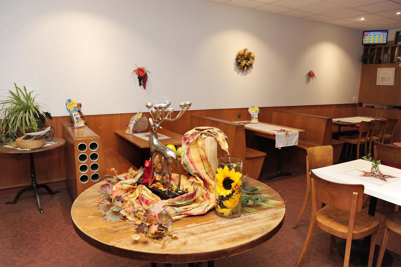 Hotel Restaurant Au Chasseur Orbe 외부 사진